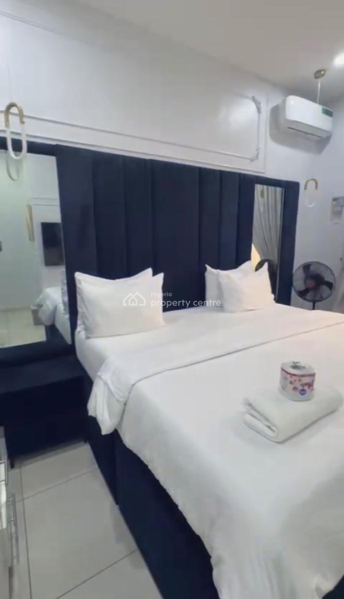 3 Bed Room  Flat Fully Furnished Apartments, Lekki Phase 1, Lekki, Lagos, Flat / Apartment for Rent