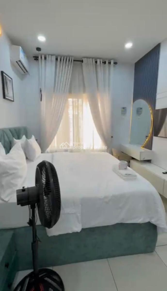 3 Bed Room  Flat Fully Furnished Apartments, Lekki Phase 1, Lekki, Lagos, Flat / Apartment for Rent
