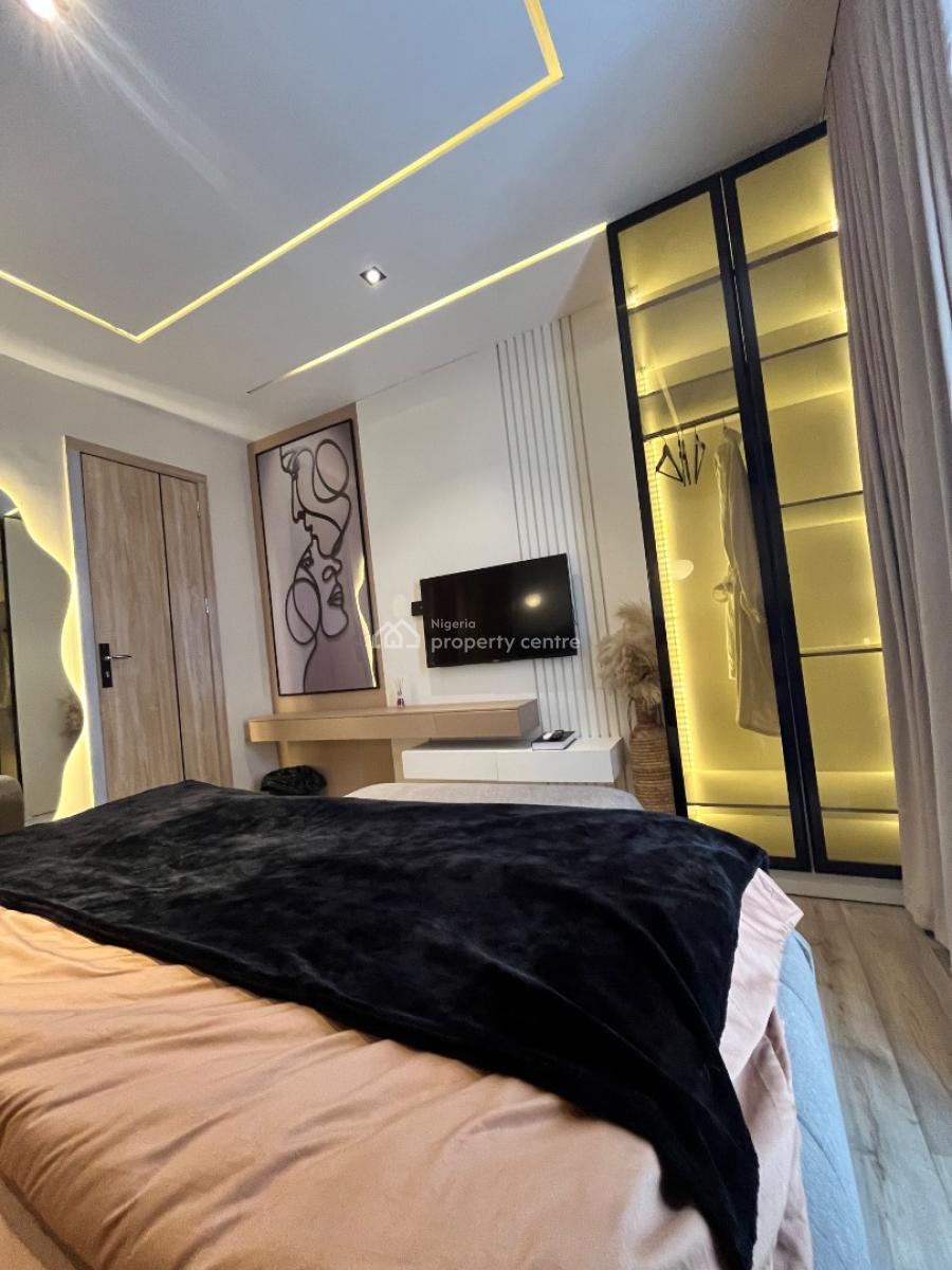 Luxurious 2 Bed Apartment with Ps5, Pool & Wine Bar., Ikate, Lekki, Lagos, Flat / Apartment Short Let