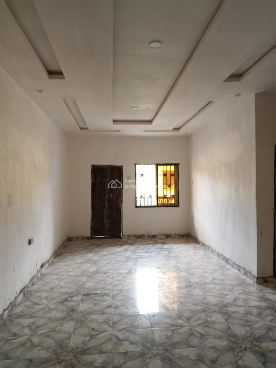 Newly Built 2 Bedroom Upstairs, Orilowo Ejigbo, Isolo, Lagos, Flat / Apartment for Rent