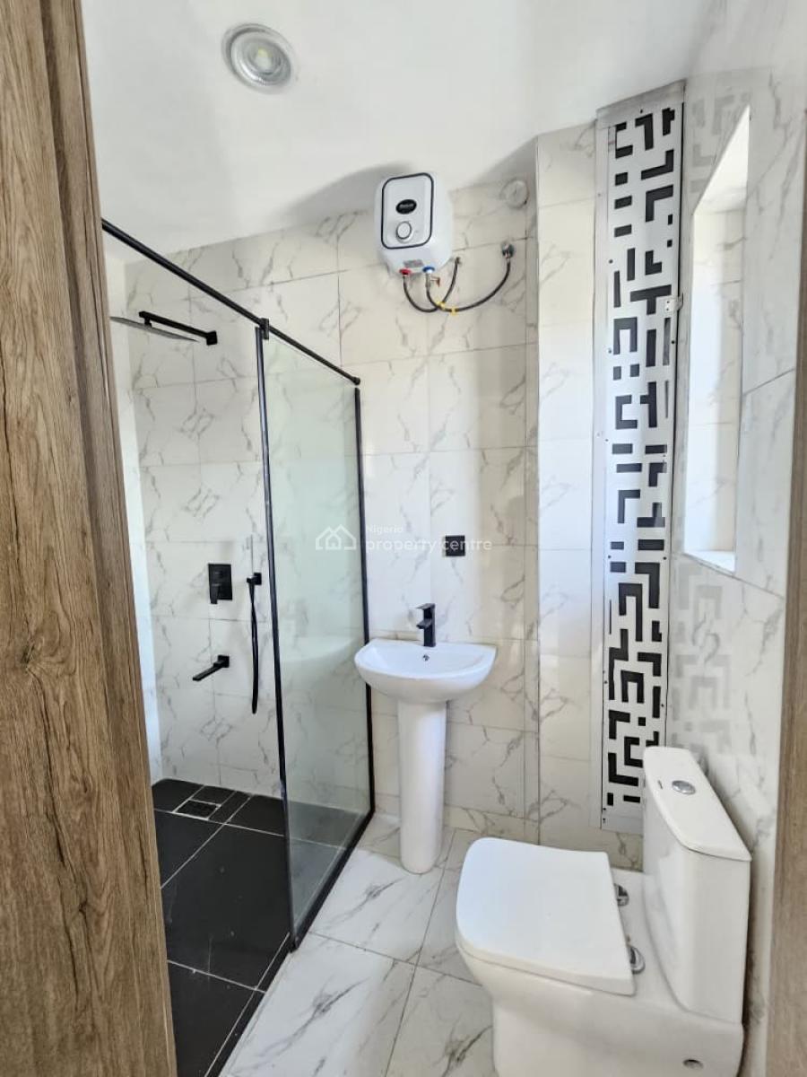 Luxurious 2-bedrooms Apartment, Lekki Phase 1, Lekki, Lagos, Flat / Apartment for Sale