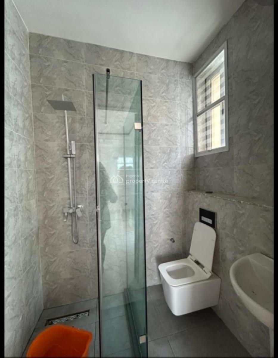 Well Maintained 2 Bedroom Apartment, Lekki Ikate Lagos, Lekki, Lagos, Flat / Apartment for Rent