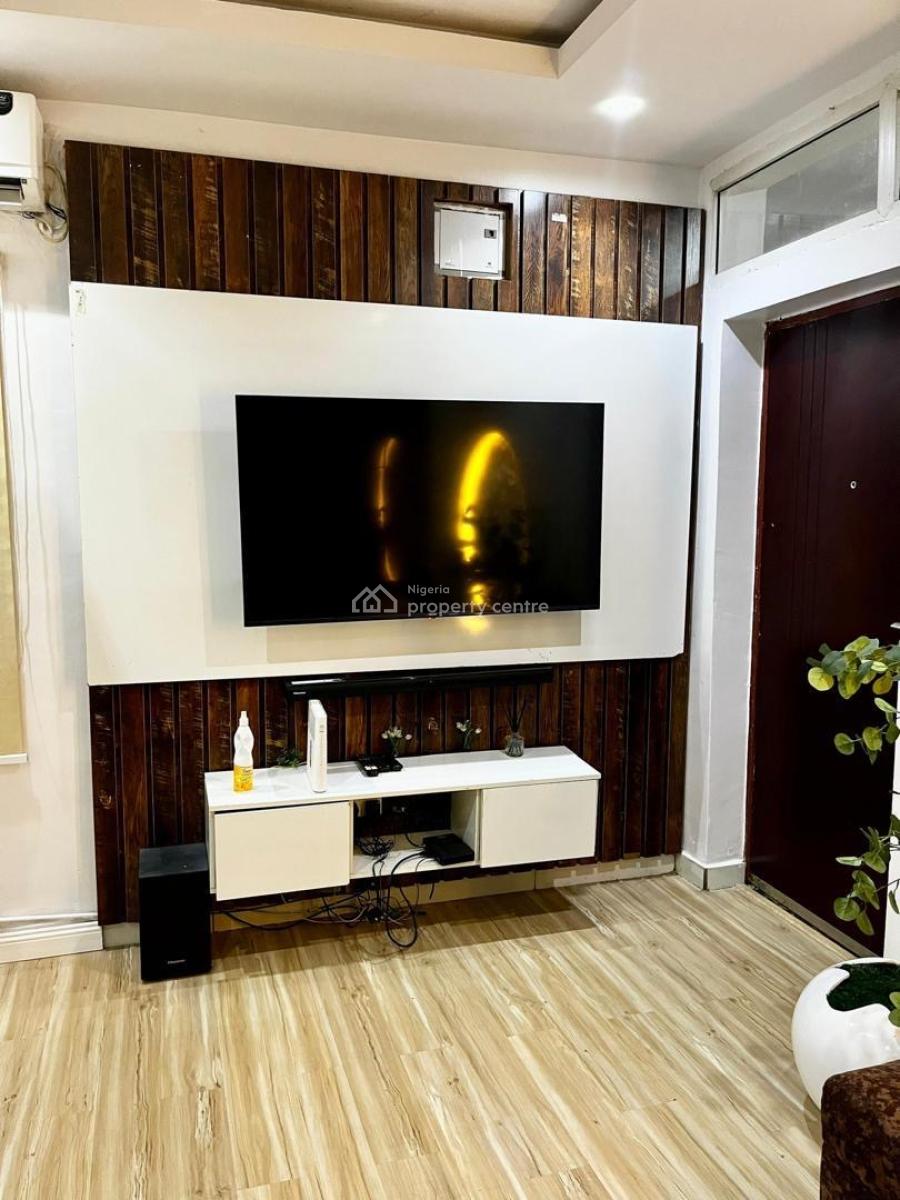 Furnished Portable 1 Bedroom Apartment, Off Admiralty Way, Lekki Phase 1, Lekki, Lagos, Mini Flat (room and Parlour) for Rent