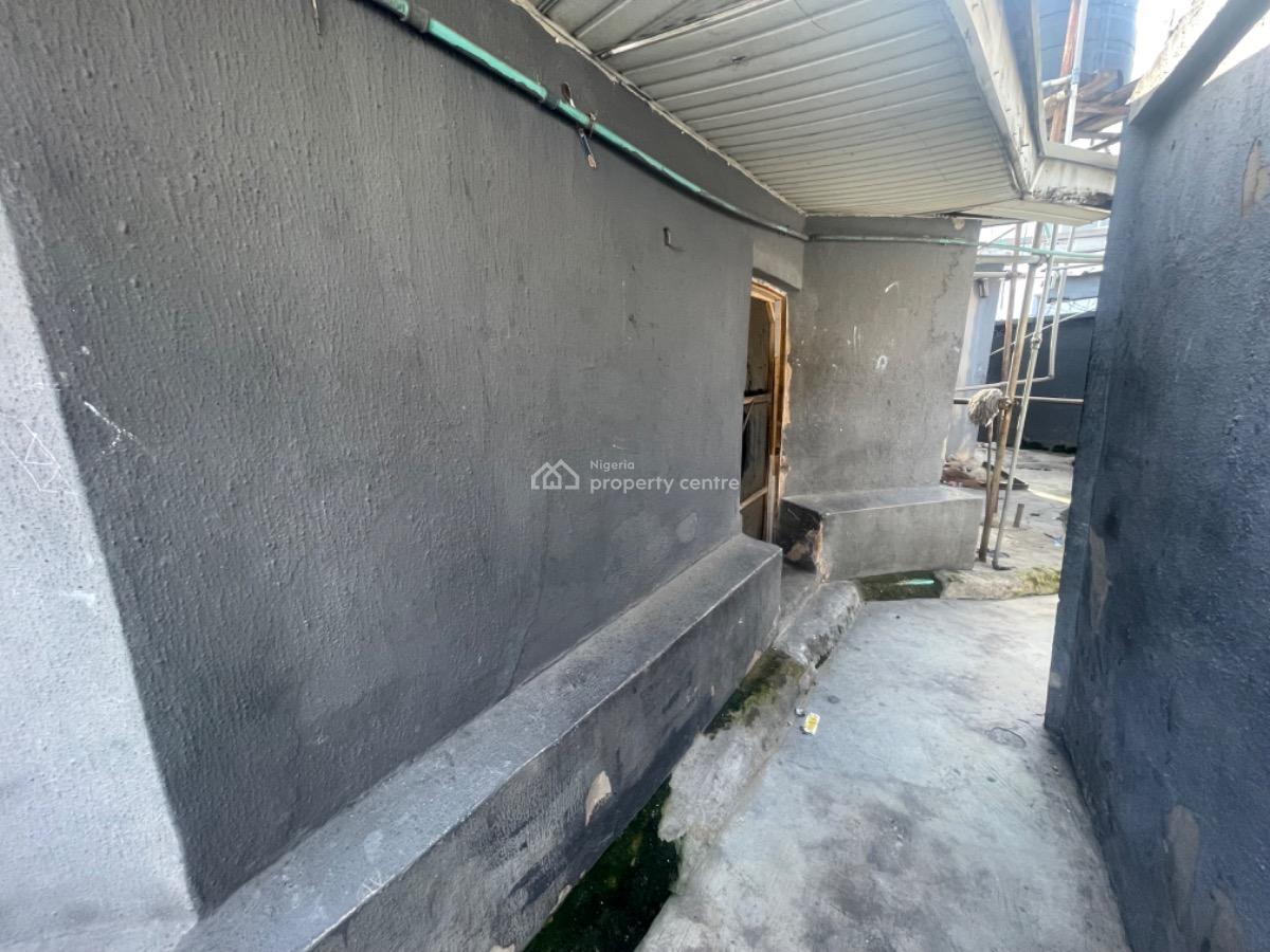 Commercial Building on Full Plot of Land for Lease, Surulere, Surulere, Lagos, Office Space for Rent