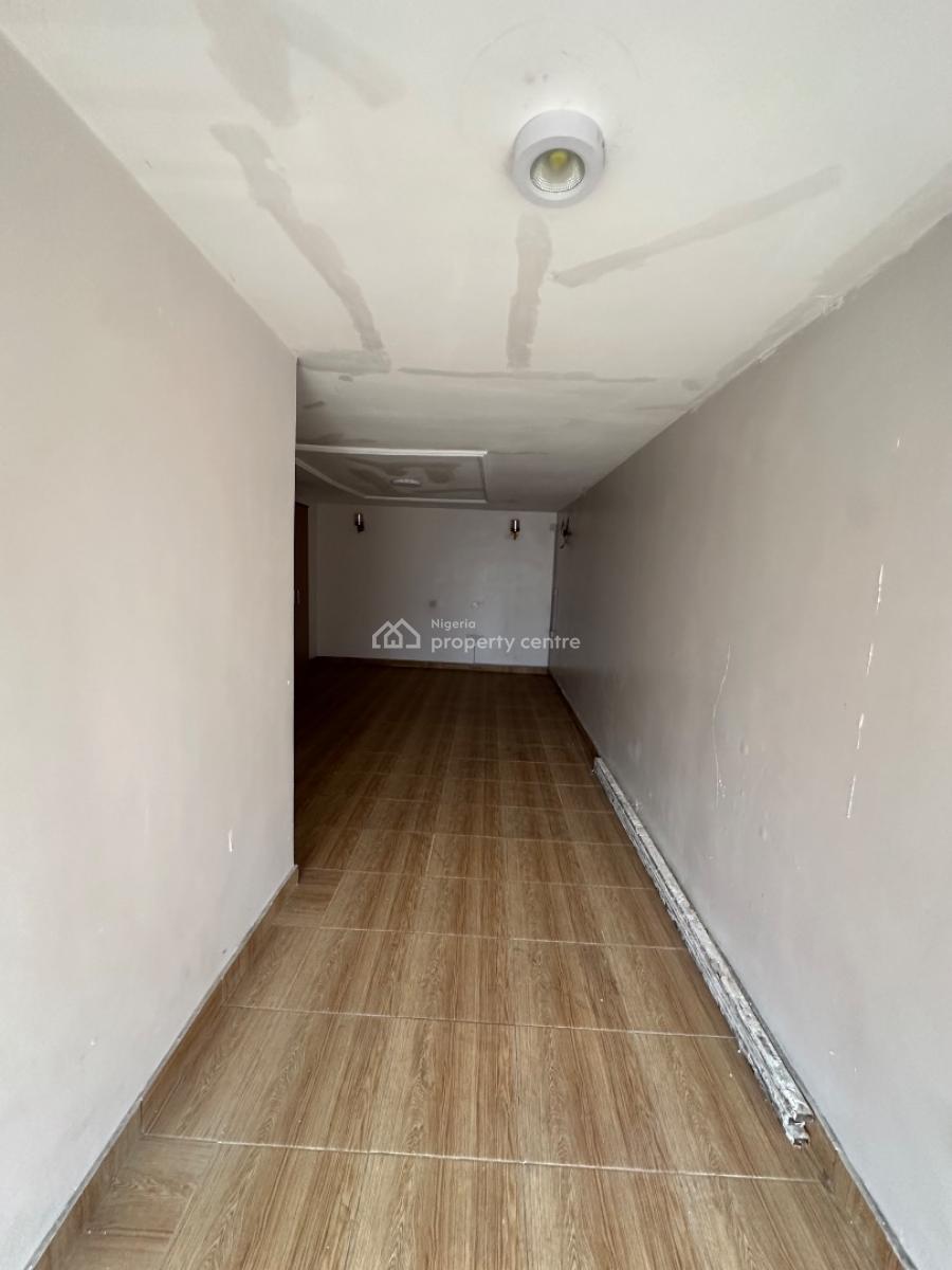 Spacious Mini Flat Penthouse, Lekki Phase 1, Lekki, Lagos, Mini Flat (room and Parlour) for Rent