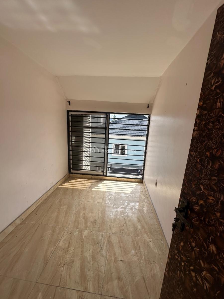 Spacious Mini Flat Penthouse, Lekki Phase 1, Lekki, Lagos, Mini Flat (room and Parlour) for Rent
