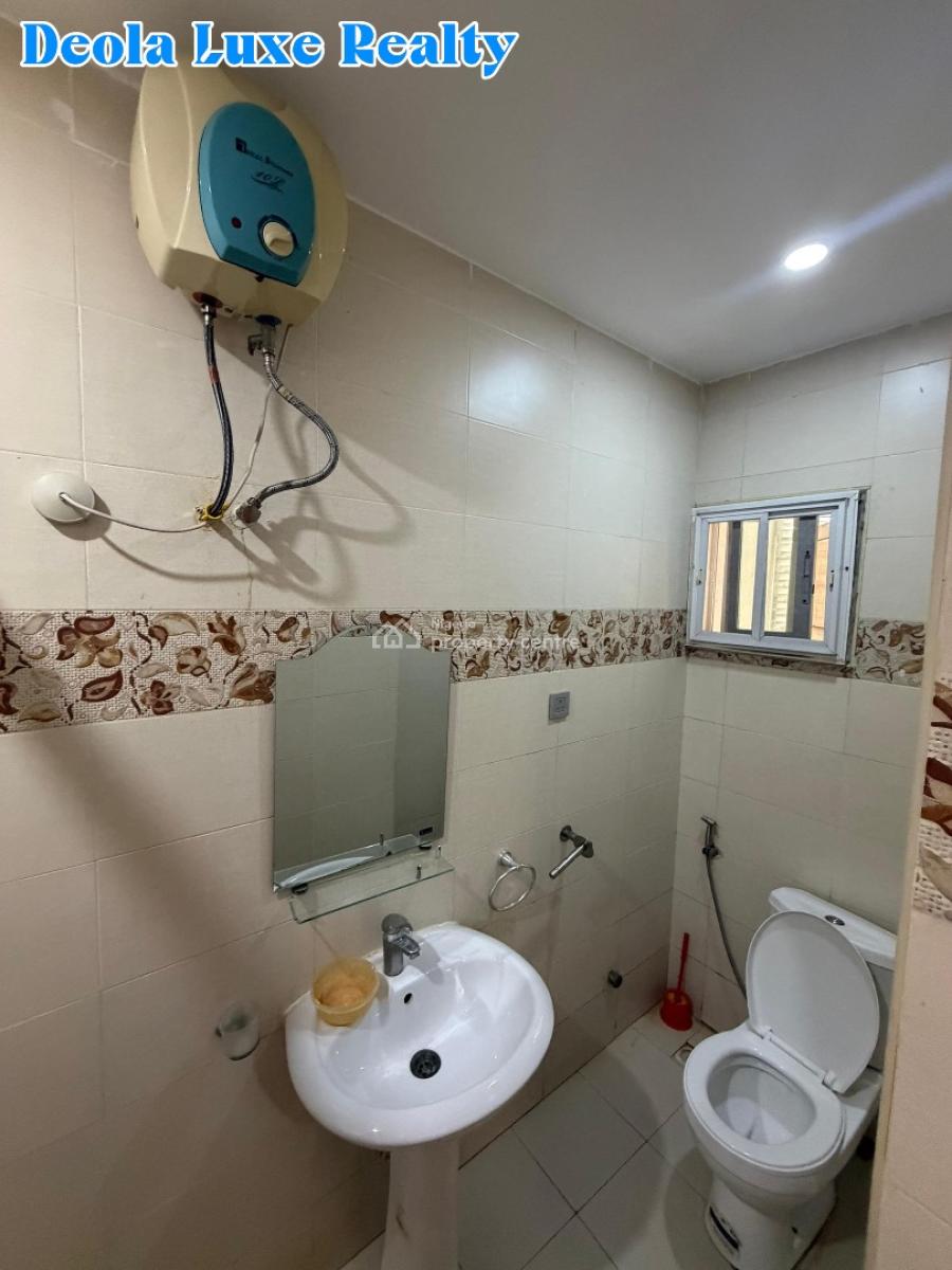 a Well Maintained 3 Bedroom in a Fully Serviced Estate with a Bq, Close to Four Point Hotel, Oniru, Victoria Island (vi), Lagos, Flat / Apartment for Rent