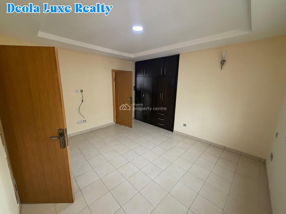 a Well Maintained 3 Bedroom in a Fully Serviced Estate with a Bq, Close to Four Point Hotel, Oniru, Victoria Island (vi), Lagos, Flat / Apartment for Rent