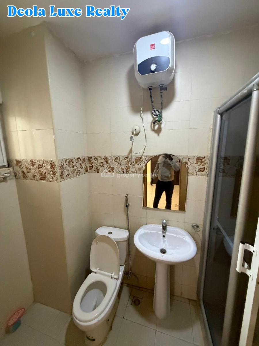 a Well Maintained 3 Bedroom in a Fully Serviced Estate with a Bq, Close to Four Point Hotel, Oniru, Victoria Island (vi), Lagos, Flat / Apartment for Rent