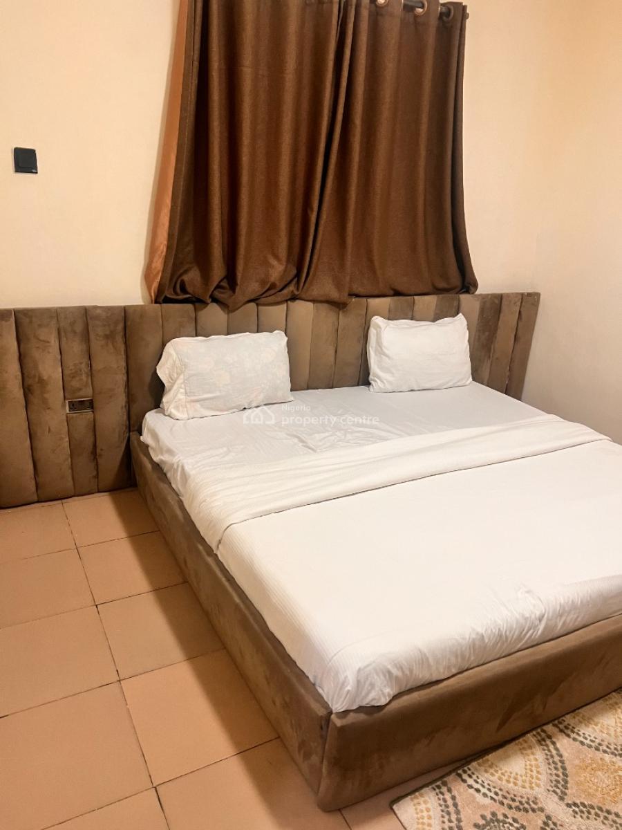 1 Bedroom Flat, 5 Ilesanmi Street, Isolo, Lagos, Mini Flat (room and Parlour) for Rent