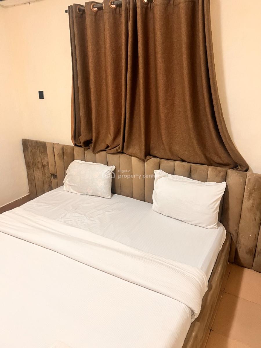 1 Bedroom Flat, 5 Ilesanmi Street, Isolo, Lagos, Mini Flat (room and Parlour) for Rent