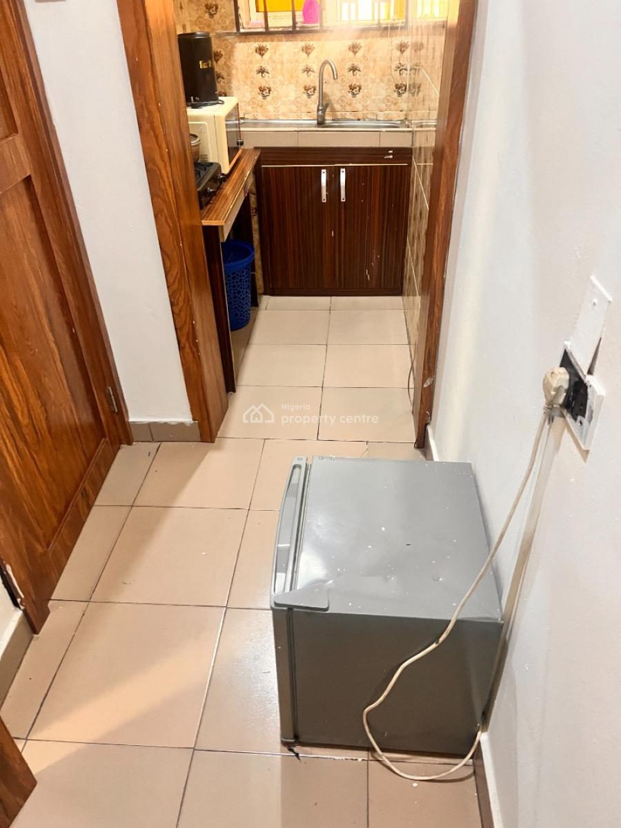 1 Bedroom Flat, 5 Ilesanmi Street, Isolo, Lagos, Mini Flat (room and Parlour) for Rent