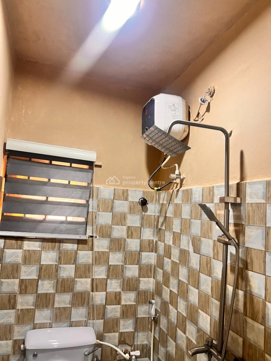 1 Bedroom Flat, 5 Ilesanmi Street, Isolo, Lagos, Mini Flat (room and Parlour) for Rent