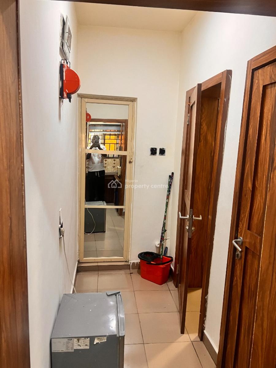 1 Bedroom Flat, 5 Ilesanmi Street, Isolo, Lagos, Mini Flat (room and Parlour) for Rent