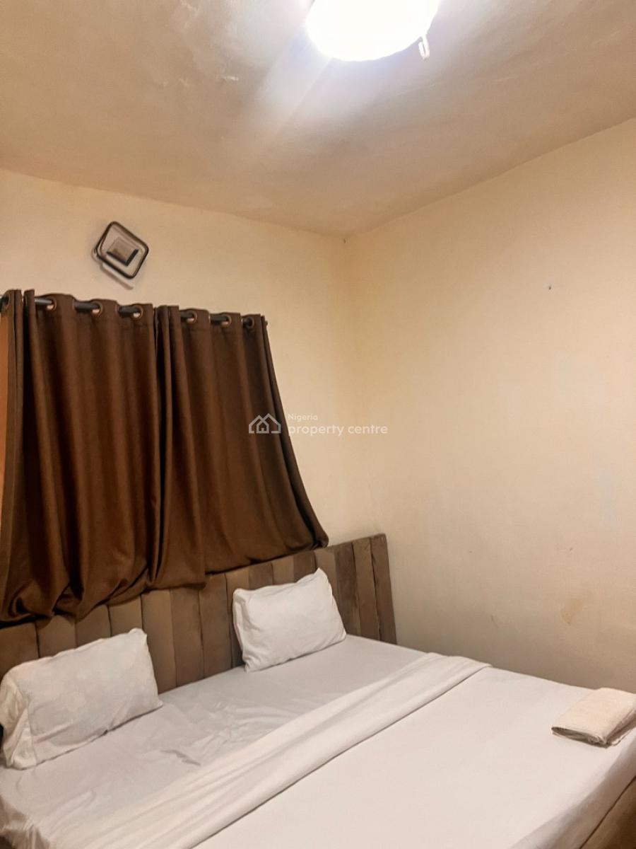 1 Bedroom Flat, 5 Ilesanmi Street, Isolo, Lagos, Mini Flat (room and Parlour) for Rent