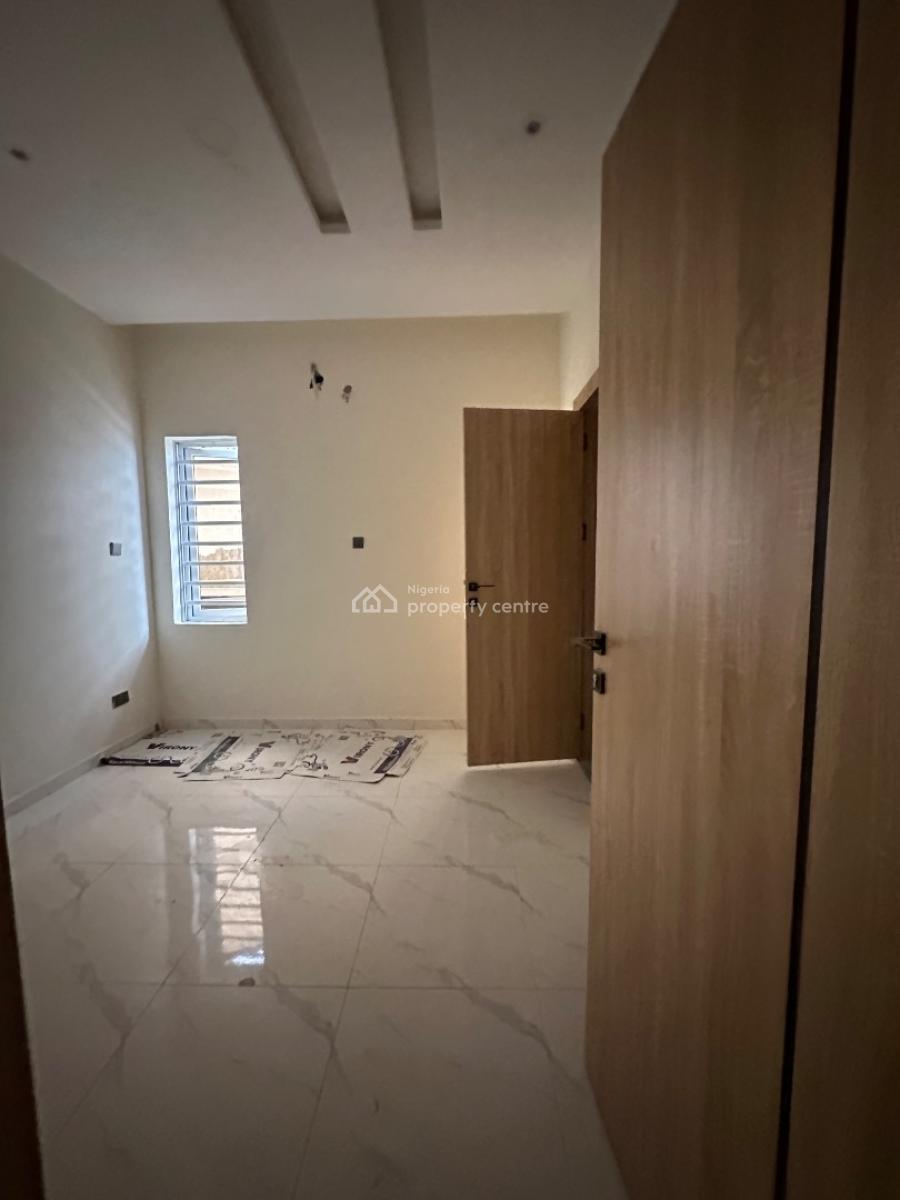 Beautiful Four Bedroom Semi-detached Duplex with Bq, Solar and Pool, Ogombo Road, Ajah, Lagos, Semi-detached Duplex for Sale