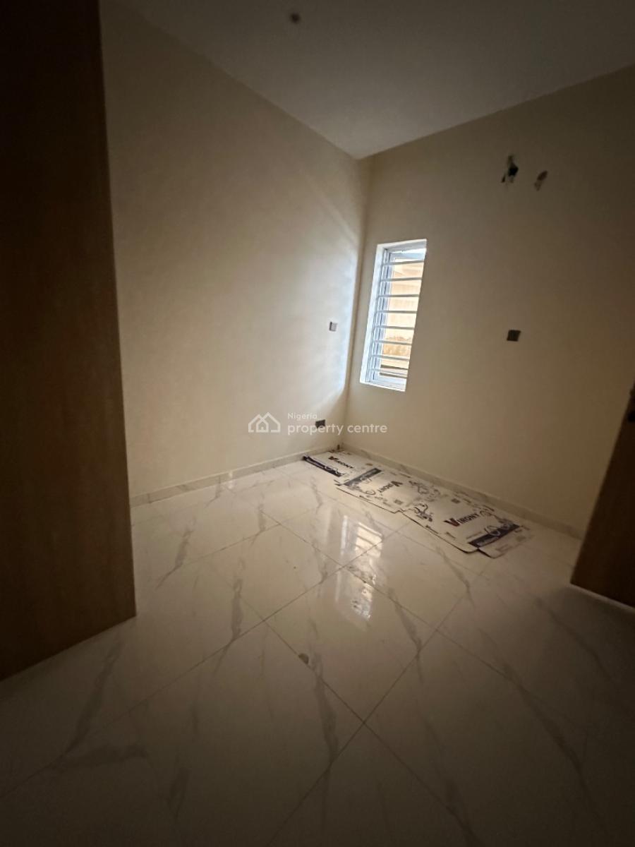 Beautiful Four Bedroom Semi-detached Duplex with Bq, Solar and Pool, Ogombo Road, Ajah, Lagos, Semi-detached Duplex for Sale