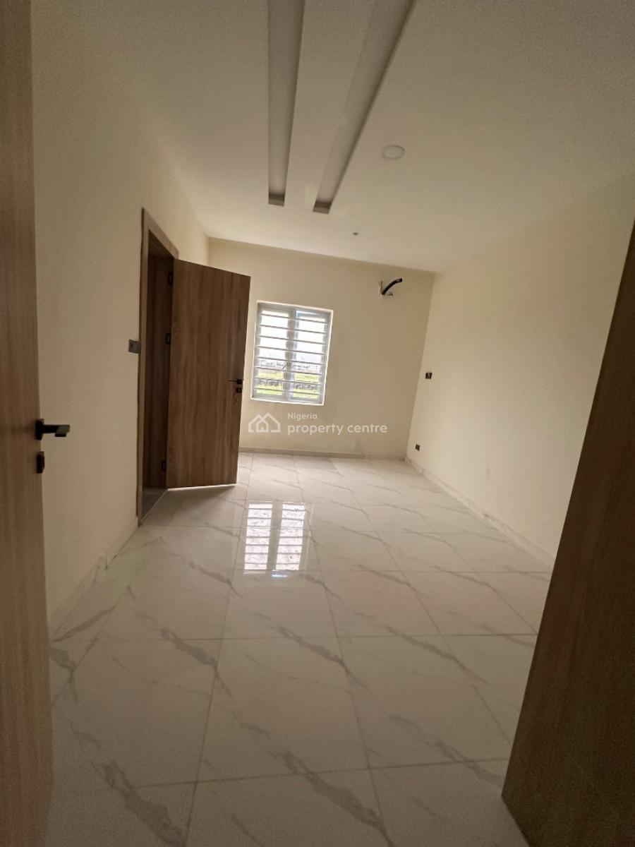 Beautiful Four Bedroom Semi-detached Duplex with Bq, Solar and Pool, Ogombo Road, Ajah, Lagos, Semi-detached Duplex for Sale