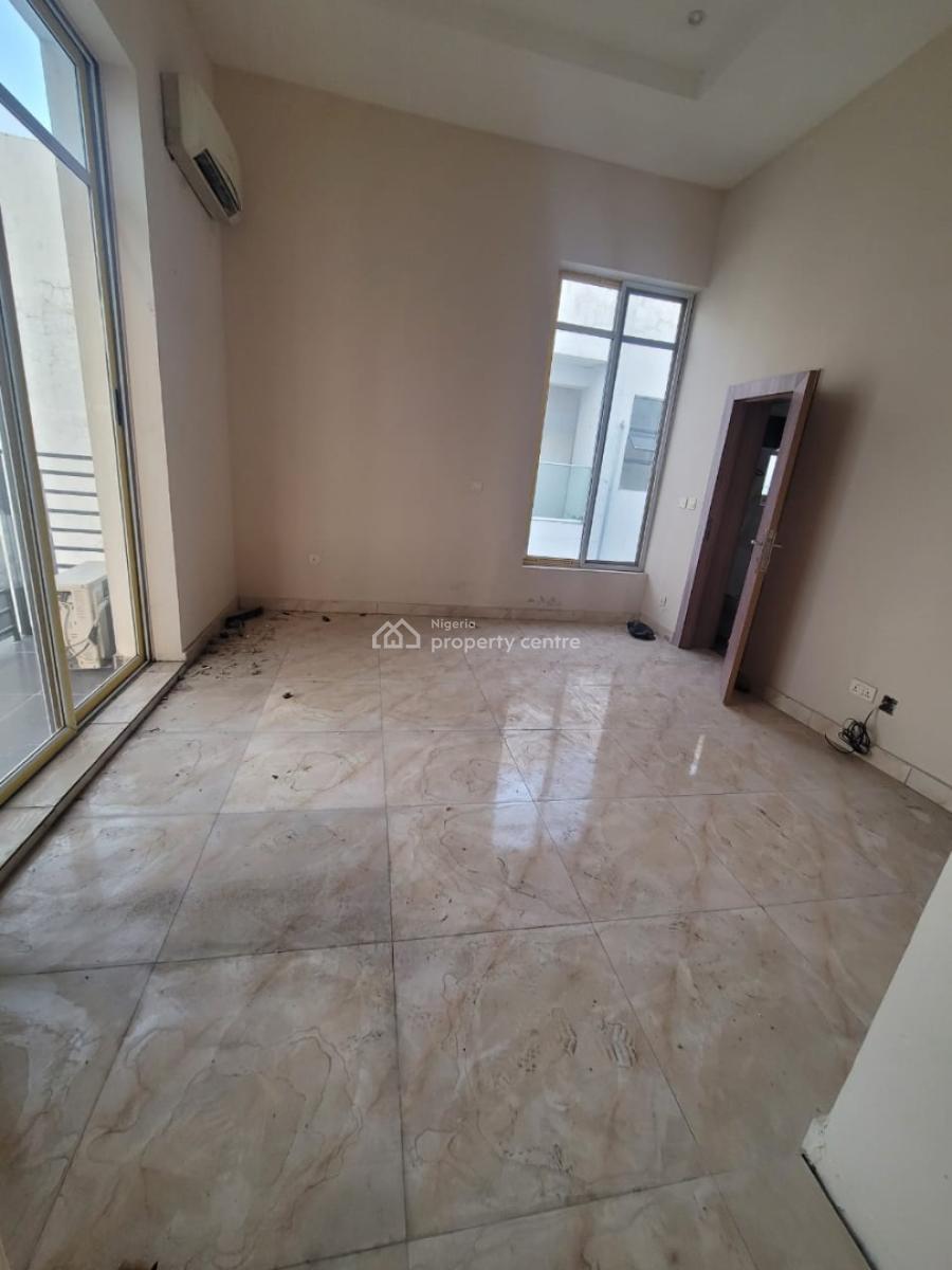 an Open Floor Plan & Penthouse Serviced 2 Bedroom Apartment at Brown S, Brownstone Estate, Ikate Elegushi, Lekki, Lagos, Flat / Apartment for Rent