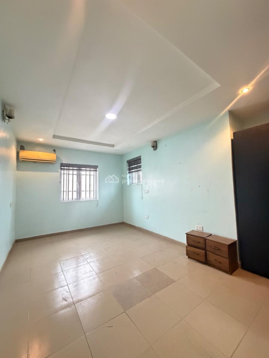 4 Bedrooms Apartment - Duplex House with All Rooms En-suite, Gra Phase 1, Magodo, Lagos, Flat / Apartment for Sale