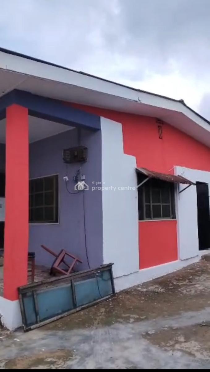 Beautiful Block of 7 Flats, Igando Road, Ikotun, Lagos, Block of Flats for Sale
