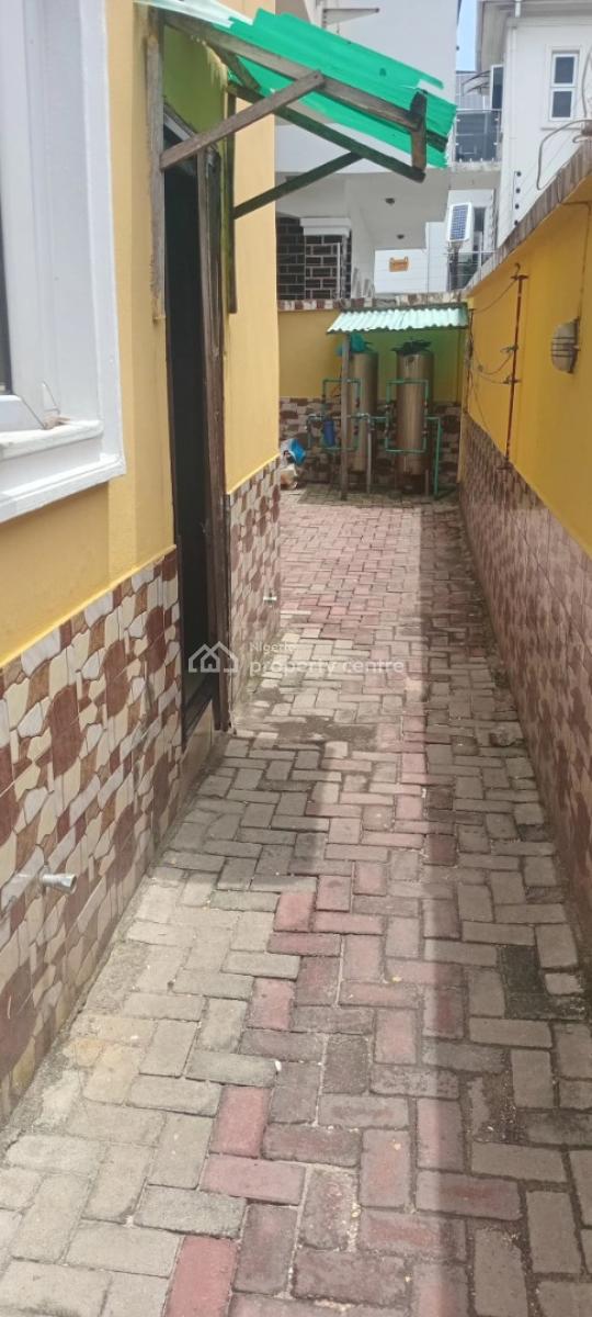 4 Bedroom with Bq, Off Mobil Road, Ilaje., Ajah, Lagos, Terraced Bungalow for Rent