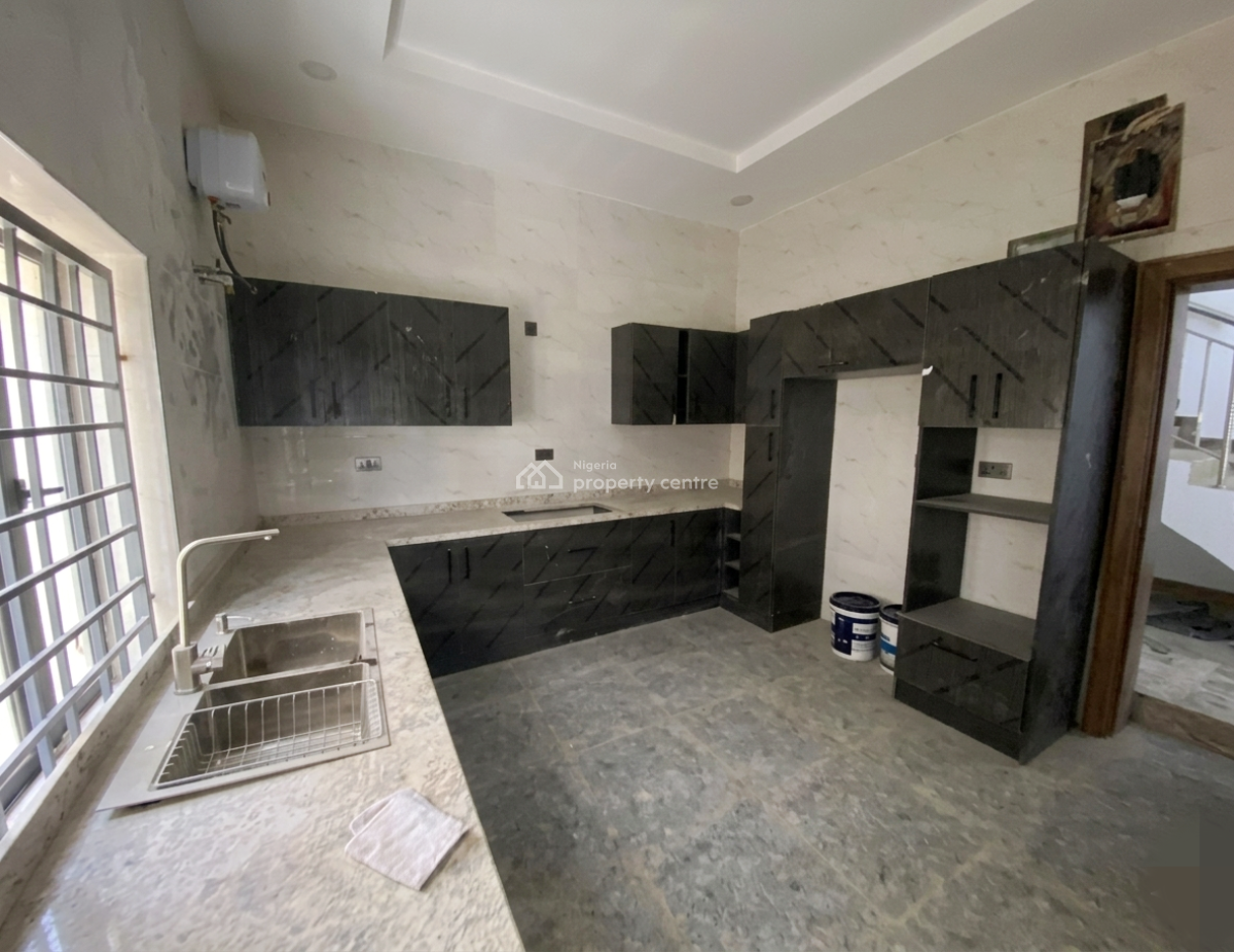 4 Bedrooms Terraced Duplex with Bq, Guzape District, Abuja, Terraced Duplex for Rent