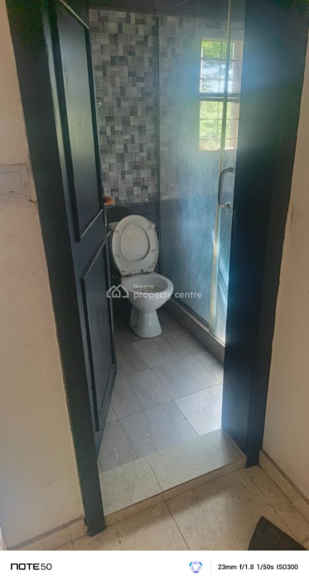 Spacious Room, Orchid Road, Lekki, Lagos, Self Contain (single Rooms) for Rent