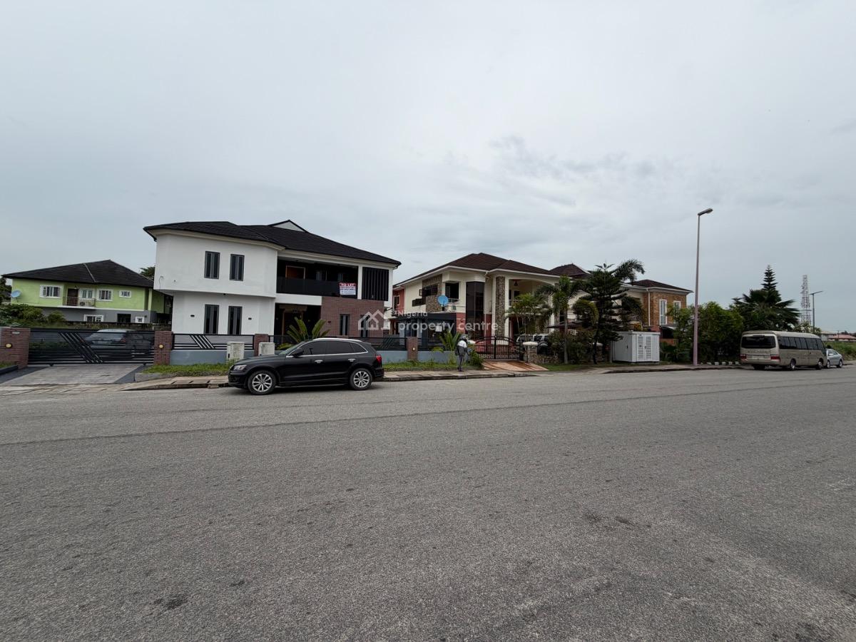 Massive 4-bedroom Duplex with 2 Living Rooms,home Gym Space and a Bq, Royal Garden Estate, Ajah, Lagos, Semi-detached Duplex for Rent