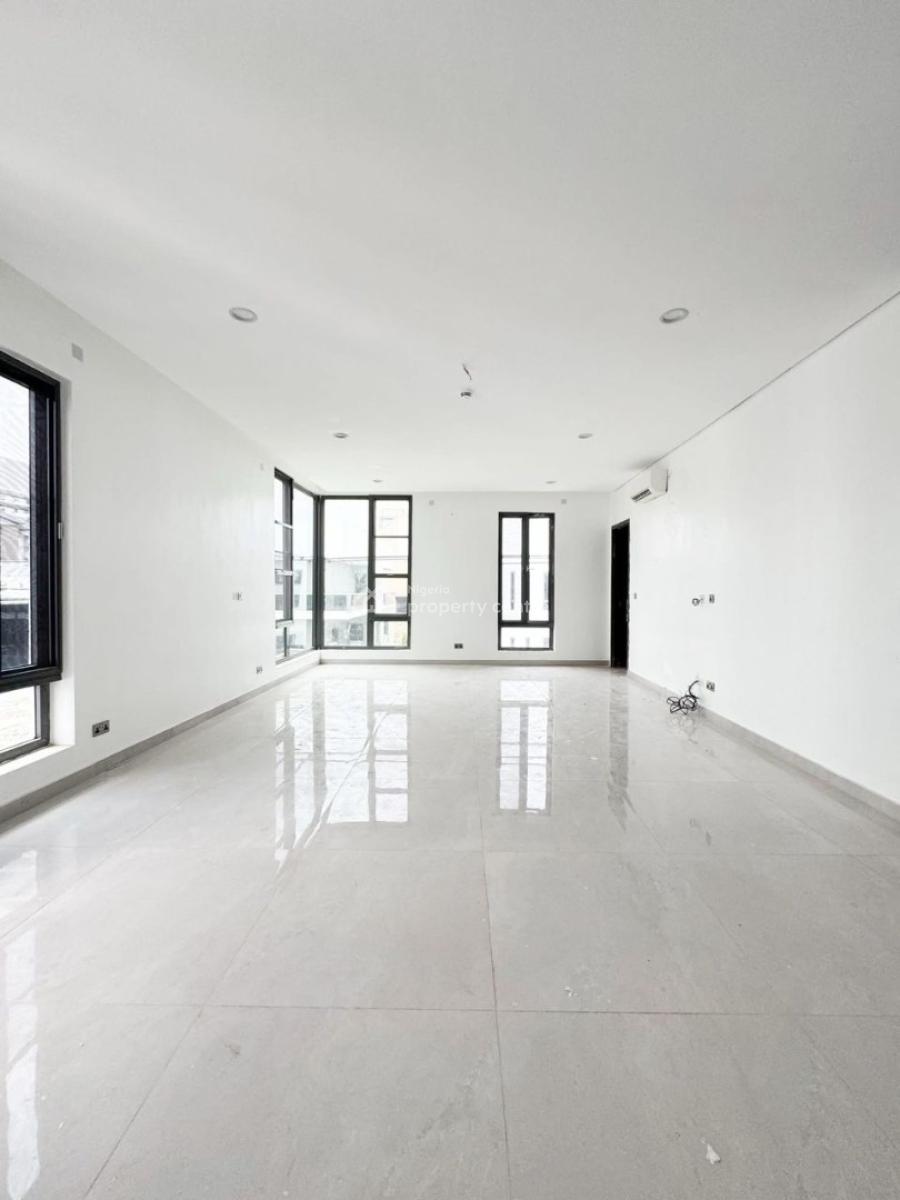 Spacious  6 Bedroom Fully  Detached Duplex with Pool, Gym, Ikoyi, Lagos, Detached Duplex for Sale