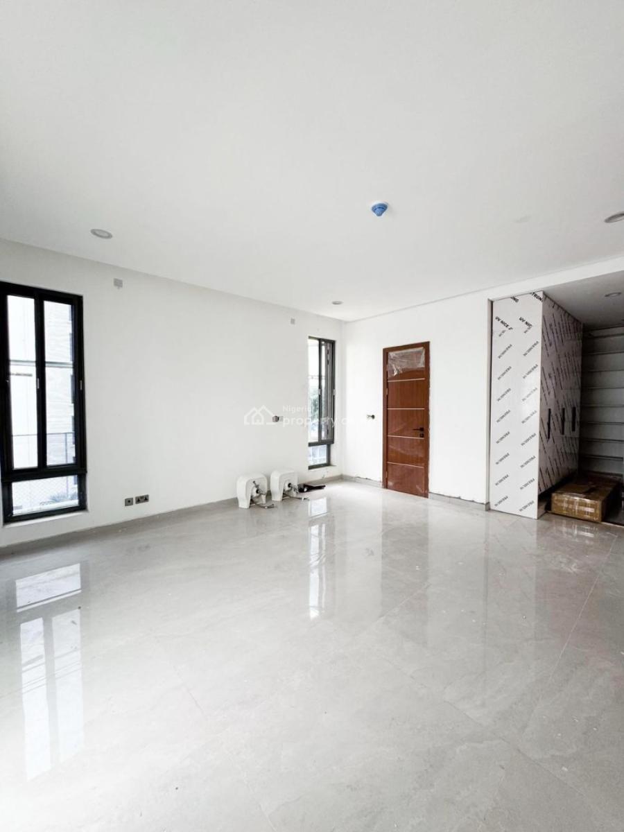Spacious  6 Bedroom Fully  Detached Duplex with Pool, Gym, Ikoyi, Lagos, Detached Duplex for Sale