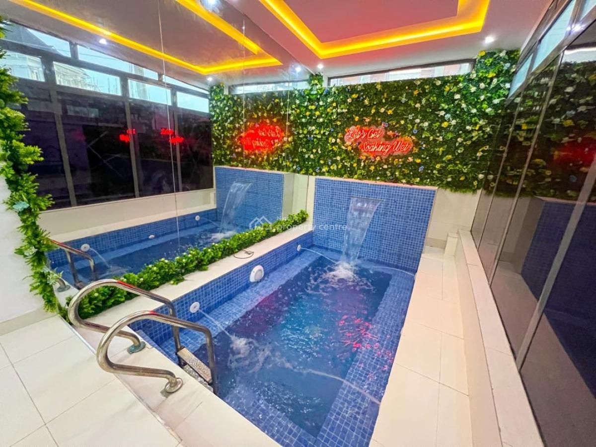 Coolest 3-bedroom Private Compound with Pool & Party Lounge, Ologolo, Lekki, Lagos, Flat / Apartment Short Let