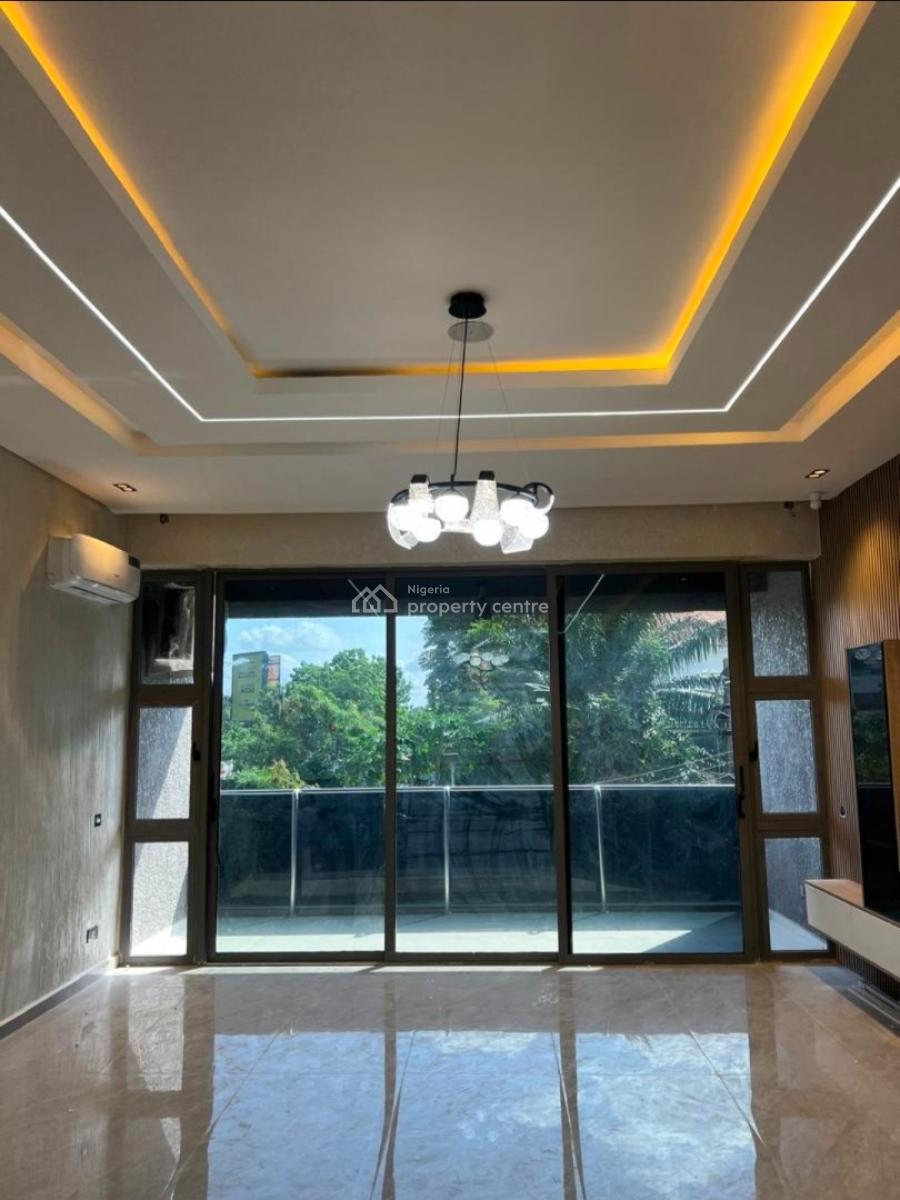 4 Bed Penthouse + 1 Rm Bq+ 4 Car Park Spaces, Shonibare Estate Ikeja, Maryland, Lagos, Flat / Apartment for Sale