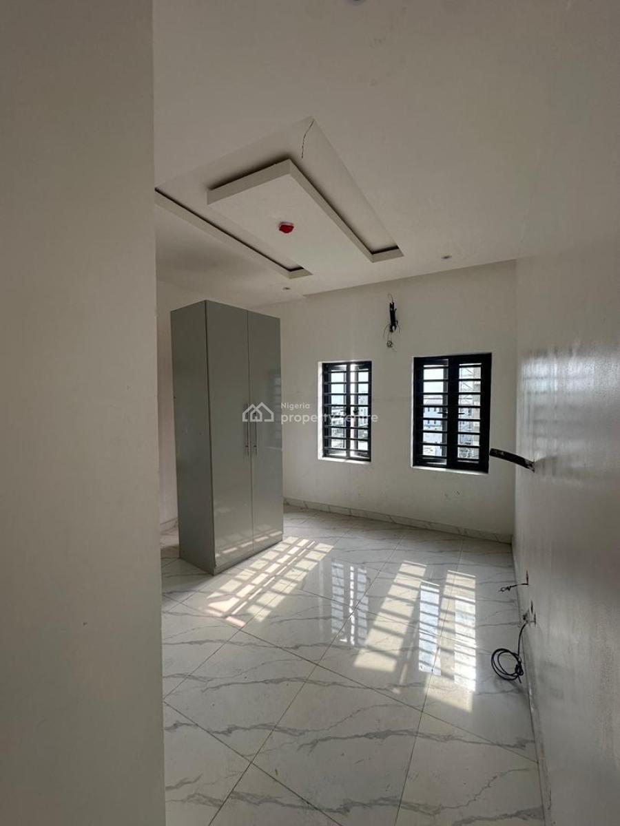 Luxury New 3bedroom Apartment with Bq Pool and Gym, Freedom Way, Lekki Phase 1, Lekki, Lagos, Flat / Apartment for Sale