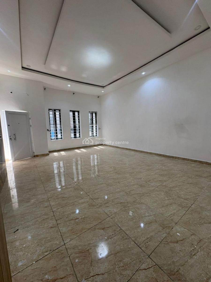 Masters Bedroom in a Shared Apartment., Royal Pine Estate Gate 1 Orchid Road, Lekki, Lagos, Self Contain (single Rooms) for Rent