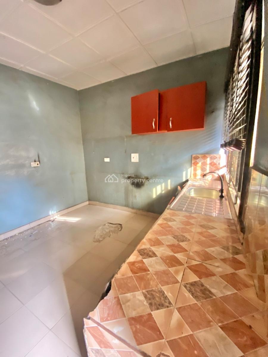 2 Bedrooms Flat, Scheme 1 Estate, New Oko-oba, Agege, Lagos, Flat / Apartment for Rent