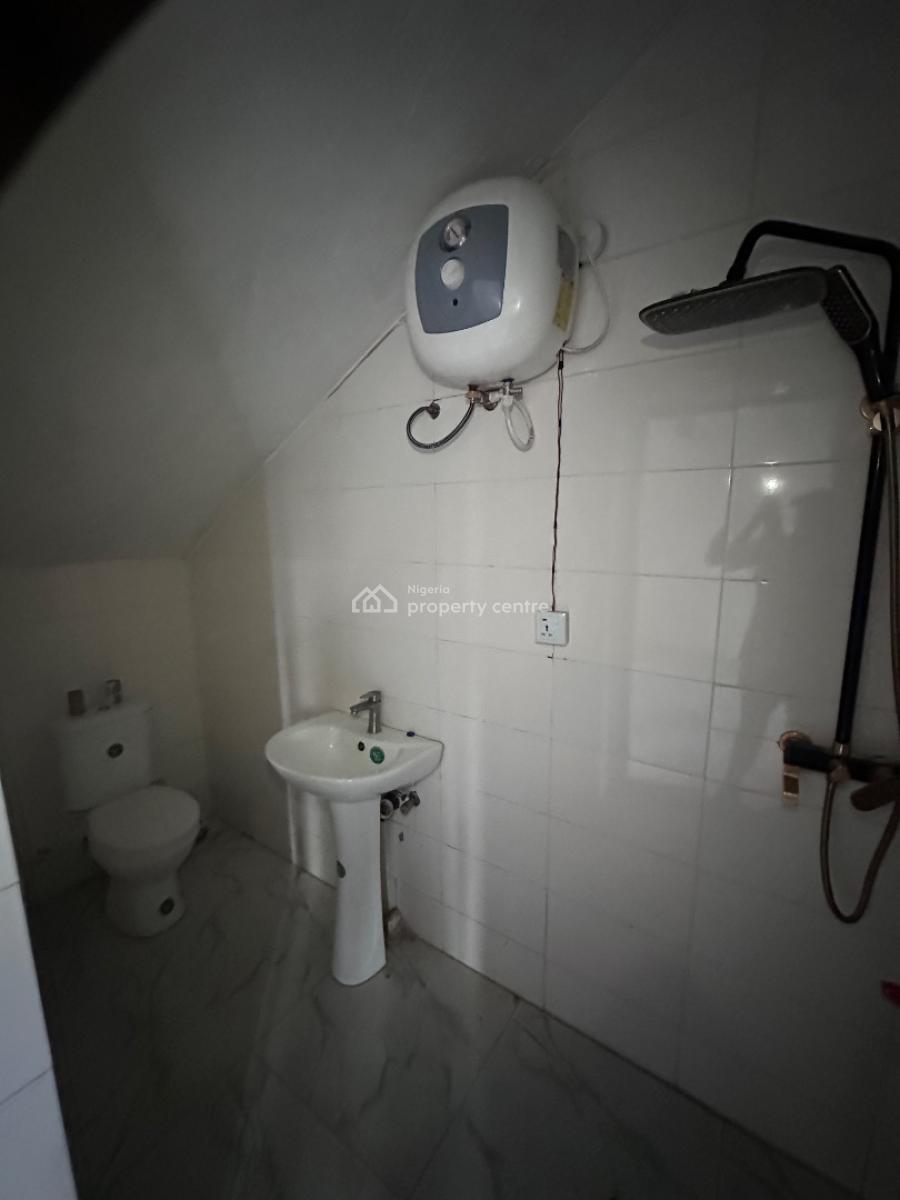 Massive Room and Parlor, Davies Court, Ologolo, Lekki, Lagos, Mini Flat (room and Parlour) for Rent