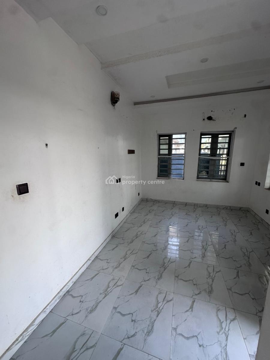 Massive Room and Parlor, Davies Court, Ologolo, Lekki, Lagos, Mini Flat (room and Parlour) for Rent