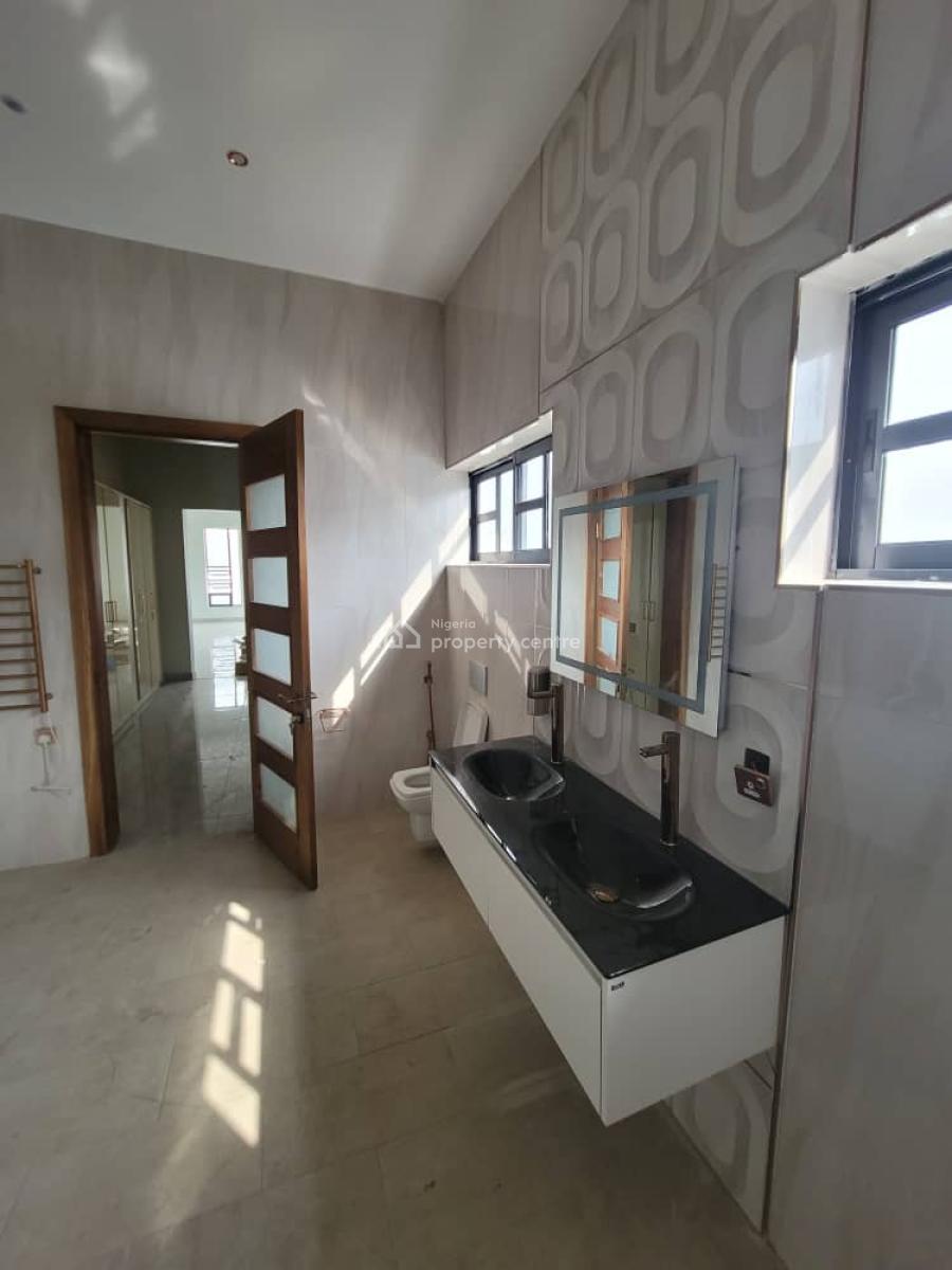 Smart 5 Bedroom Duplexone Massive Living Room with Dining Area *2 Fami, in an Eaattw in Onikoyi, Old Ikoyi, Ikoyi, Lagos, Detached Duplex for Sale