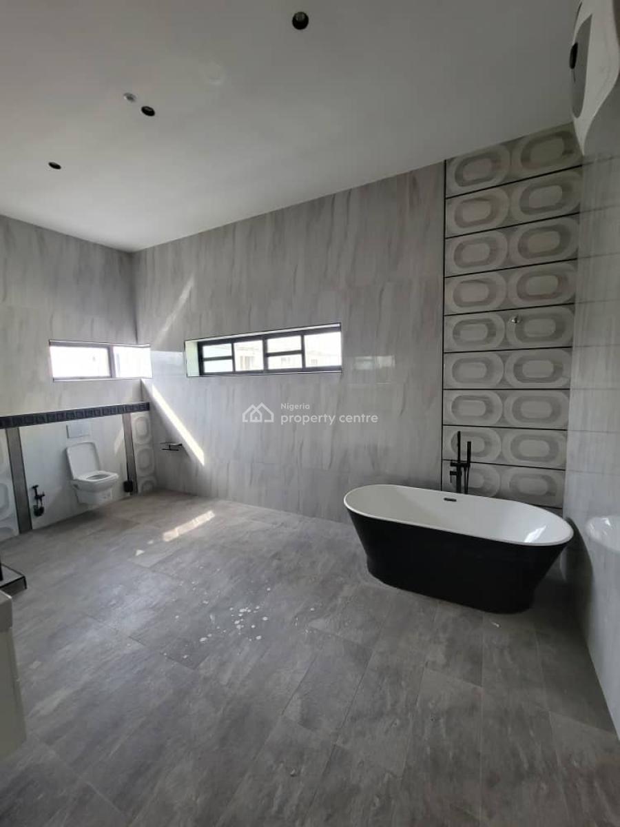Smart 5 Bedroom Duplexone Massive Living Room with Dining Area *2 Fami, in an Eaattw in Onikoyi, Old Ikoyi, Ikoyi, Lagos, Detached Duplex for Sale