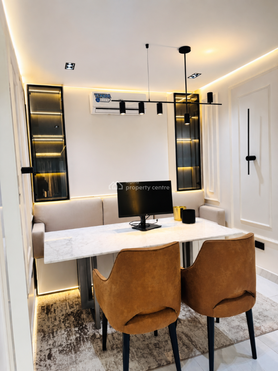 Very Clean Excutive 3 Bedroom Flat with Bq Upstairs N Elevator, Inside Banana Island Estate, Banana Island, Ikoyi, Lagos, Flat / Apartment for Sale