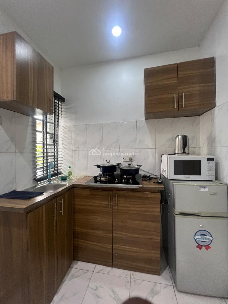 Monthly Stay Furnished Studio in a Mini Estate, Jibowu, Yaba, Lagos, Self Contain (single Rooms) for Rent