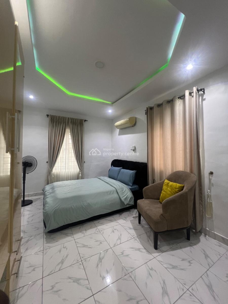 Monthly Stay Furnished Studio in a Mini Estate, Jibowu, Yaba, Lagos, Self Contain (single Rooms) for Rent