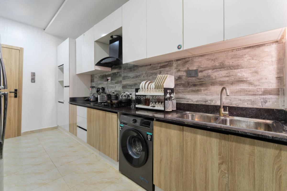Luxury 2 Bedroom Apartment with Swimming Pool and Gymnasium, Football Pitch, Ps5,smart Door Lock,inbulit Speakers,table Tennis, Ajah, Lagos, Flat / Apartment Short Let