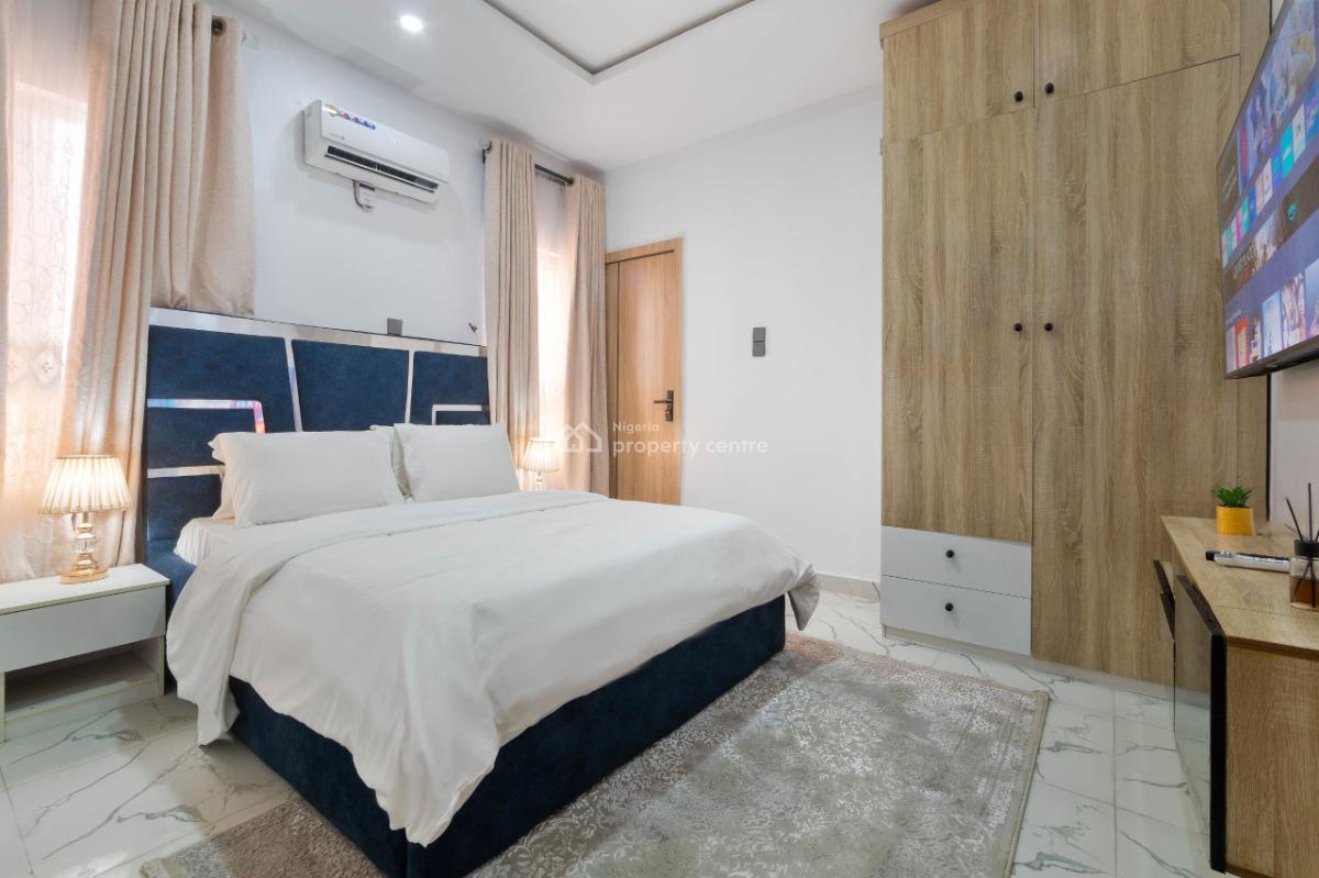 Luxury 2 Bedroom Apartment with Swimming Pool and Gymnasium, Football Pitch, Ps5,smart Door Lock,inbulit Speakers,table Tennis, Ajah, Lagos, Flat / Apartment Short Let