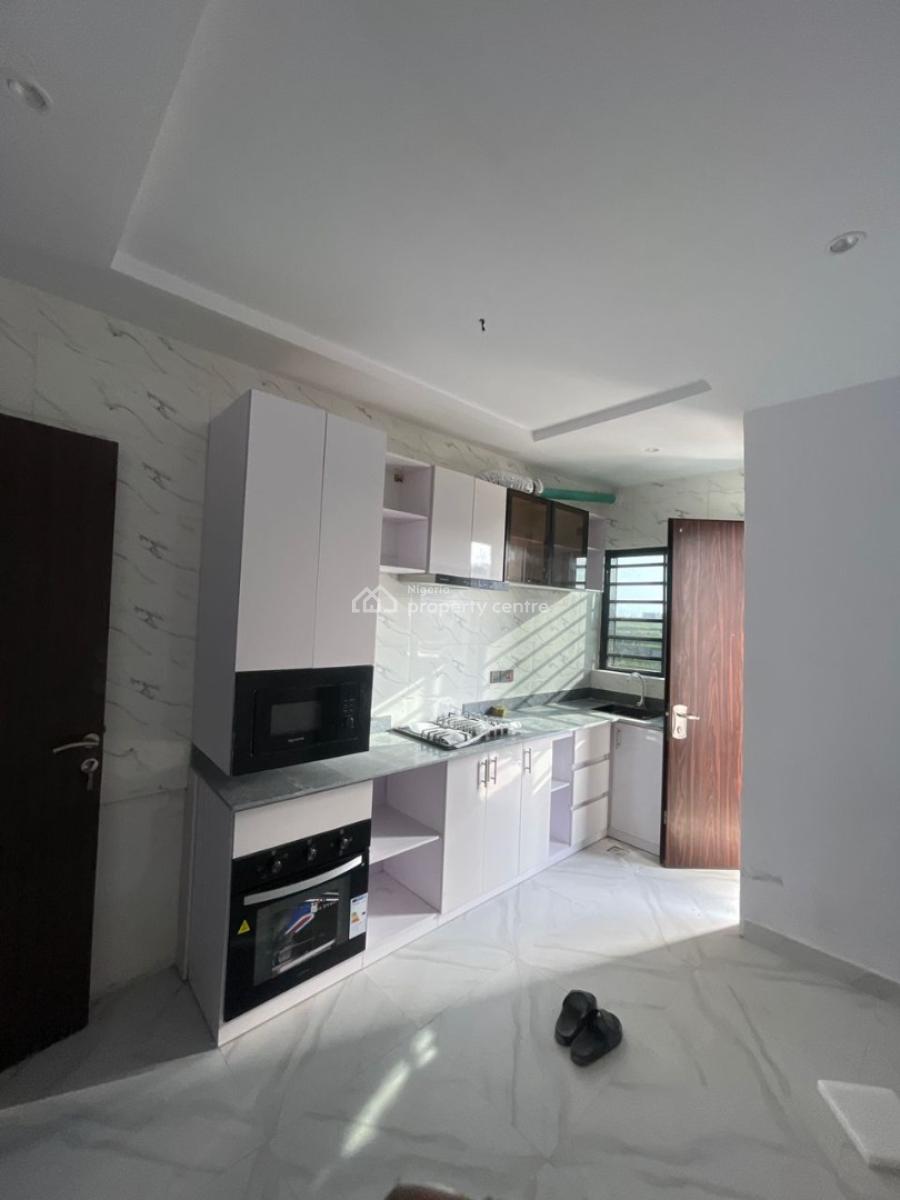 Luxury 2 Bedroom, New Road Lekki, Lekki, Lagos, House for Rent