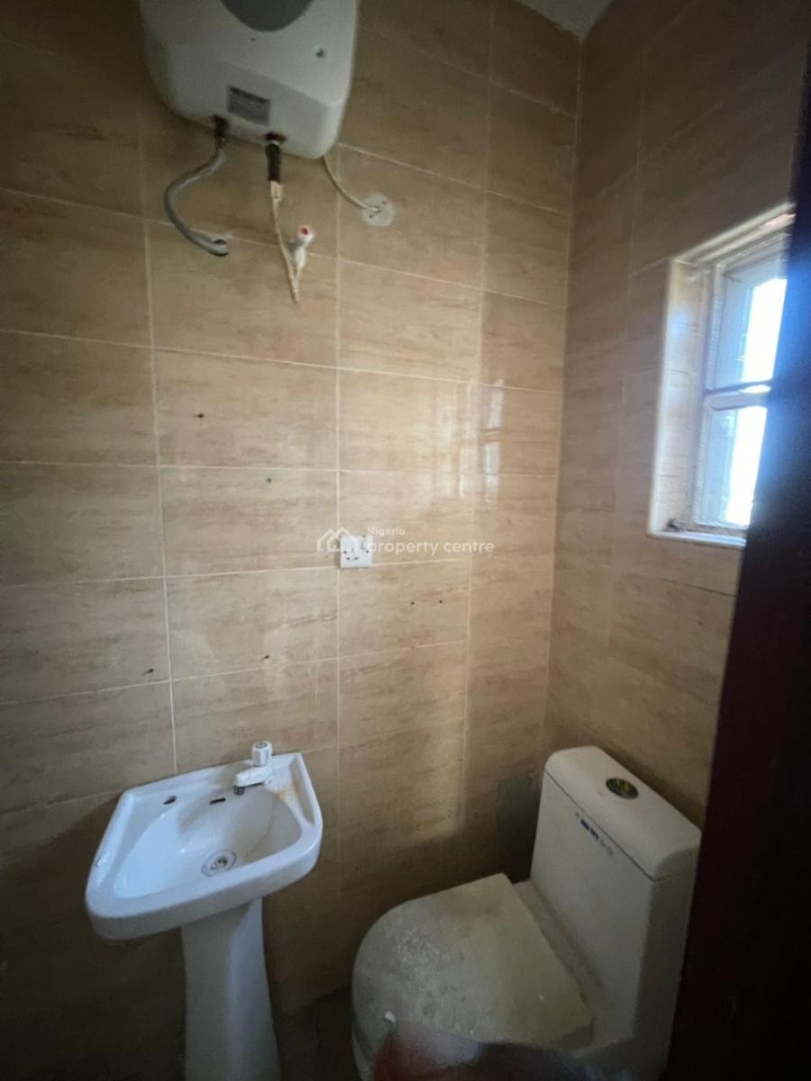 Luxury 2 Bedroom Flat, New Road Lekki, Lekki, Lagos, Flat / Apartment for Rent