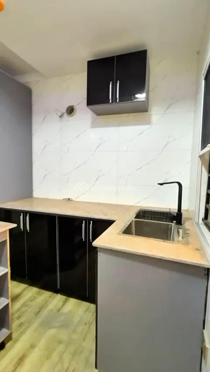 Luxury 2 Bedroom Apartment with Bq, Freedom Way, Lekki Phase 1, Lekki, Lagos, Flat / Apartment for Sale