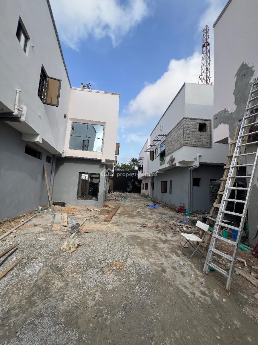 Lovely Built 1 Bedroom Apartment Lease in a Good Location, Obanikoro, Shomolu, Lagos, Mini Flat (room and Parlour) for Sale