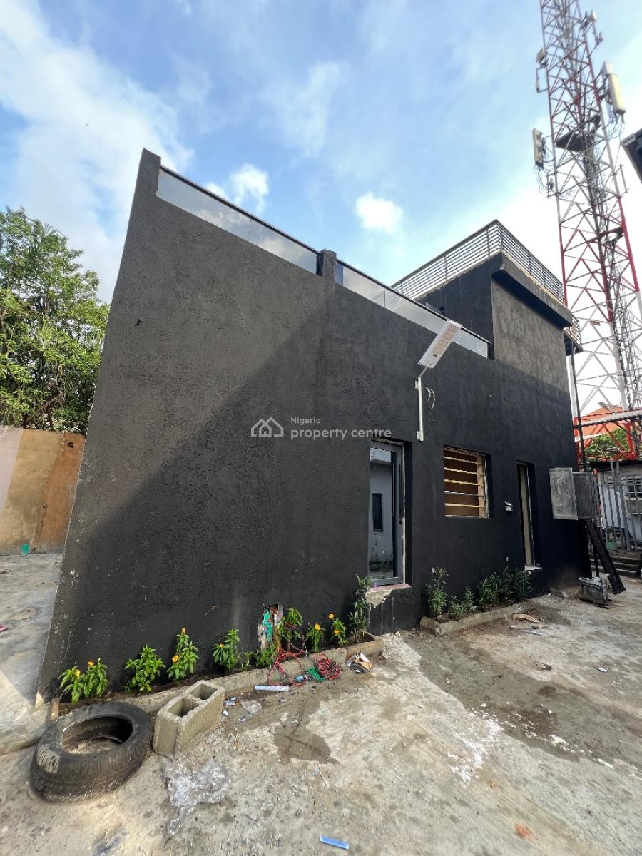 Lovely Built 1 Bedroom Apartment Lease in a Good Location, Obanikoro, Shomolu, Lagos, Mini Flat (room and Parlour) for Sale